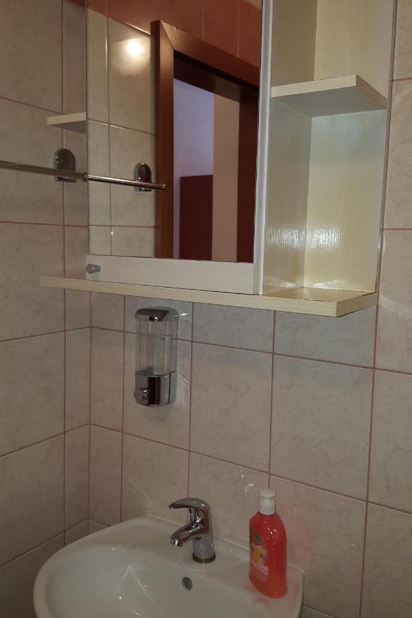 Apartments With A Parking Space Gradac, Makarska - 11332 Gradac (Split-Dalmatia) Exterior foto