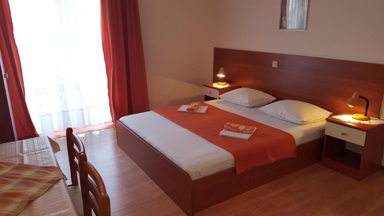 Apartments With A Parking Space Gradac, Makarska - 11332 Gradac (Split-Dalmatia) Exterior foto