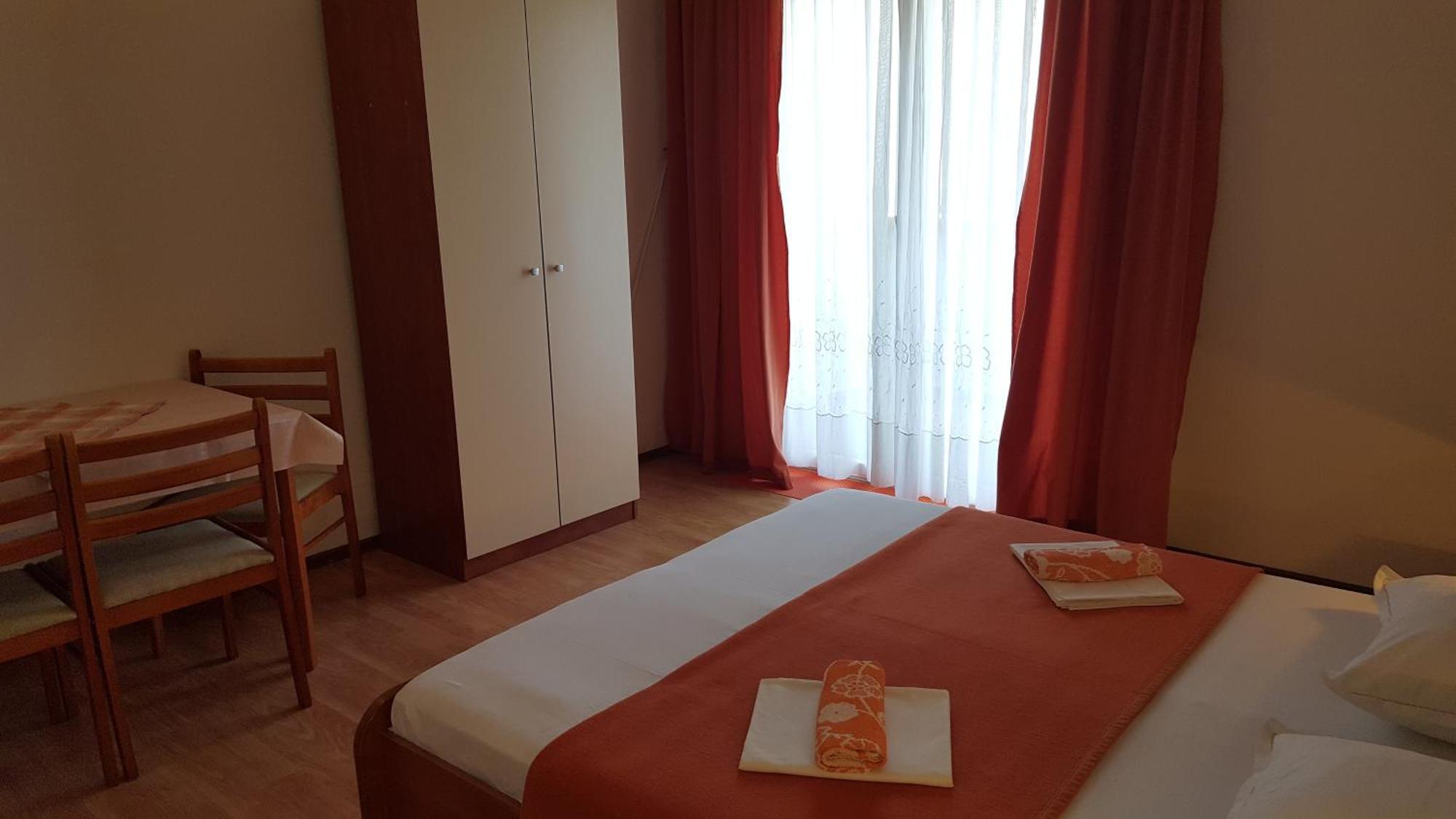 Apartments With A Parking Space Gradac, Makarska - 11332 Gradac (Split-Dalmatia) Quarto foto